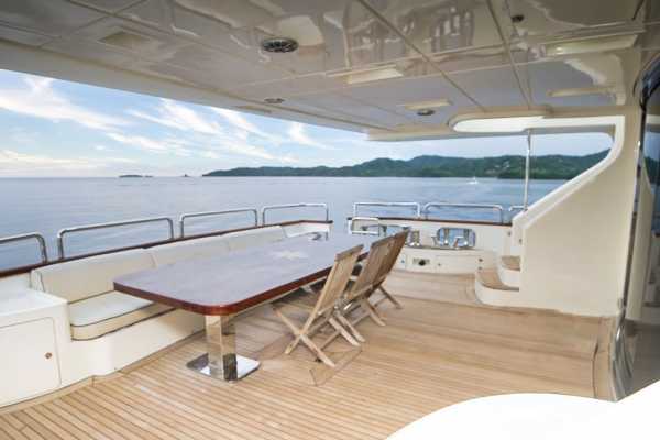 Cami Ed Mega Yacht Cruise