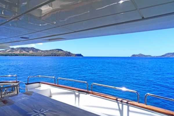 Cami Ed Mega Yacht Cruise