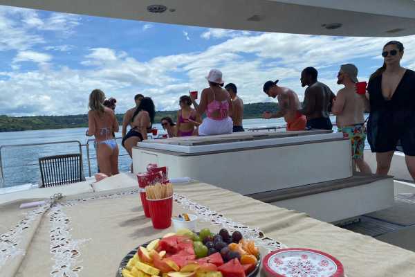 Cami Ed Mega Yacht Cruise