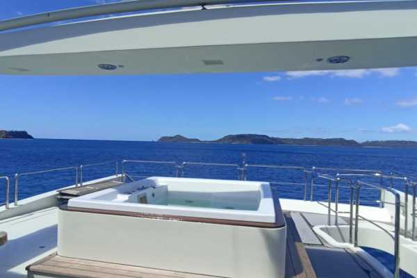 Cami Ed Mega Yacht Cruise