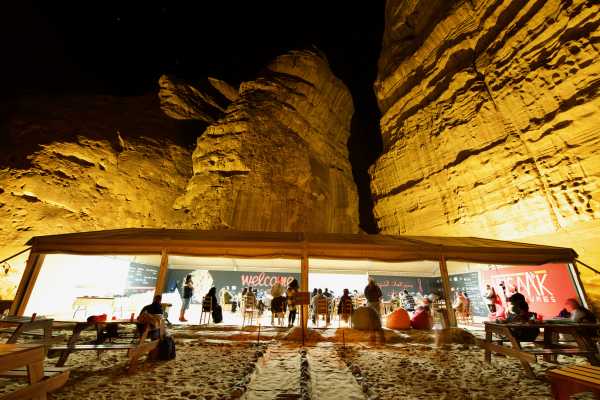 Eftar Meal & Hidden Valley Night Hike