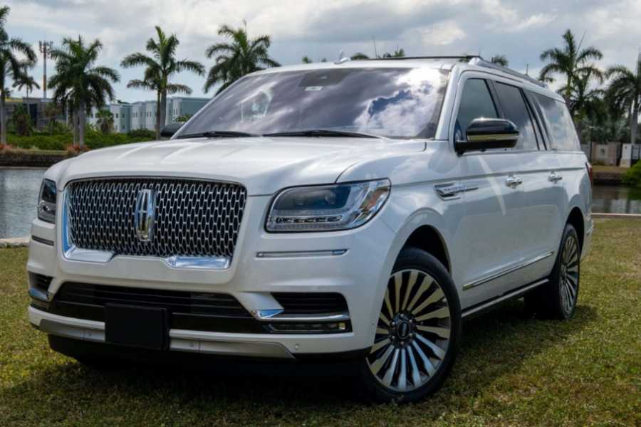 Amvivo Ltd White Glove Limo Service