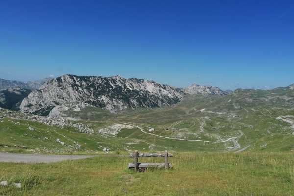 Sedlo Pass and Devil's Lake E bike tour