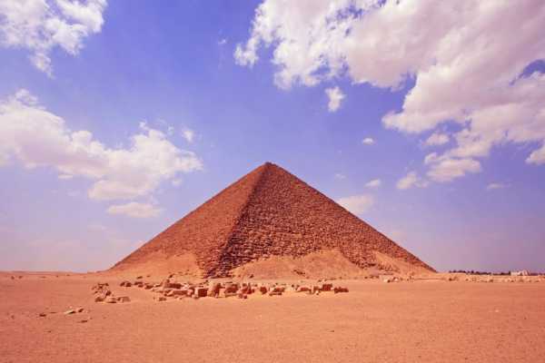 Private day tour to Memphis Sakkara and Dahshur Pyramids
