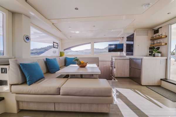 Royal Charter Private Yacht Tour