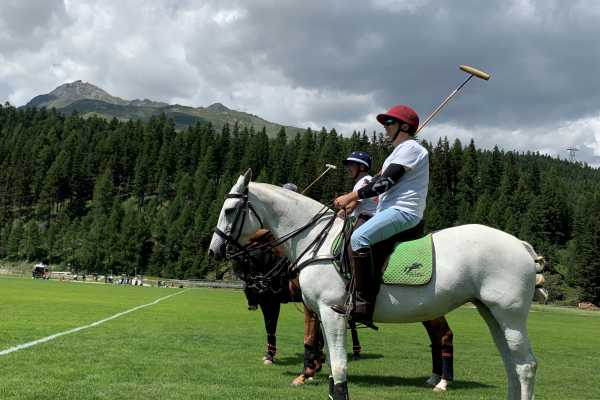 St. Moritz Sommer Polo Schule