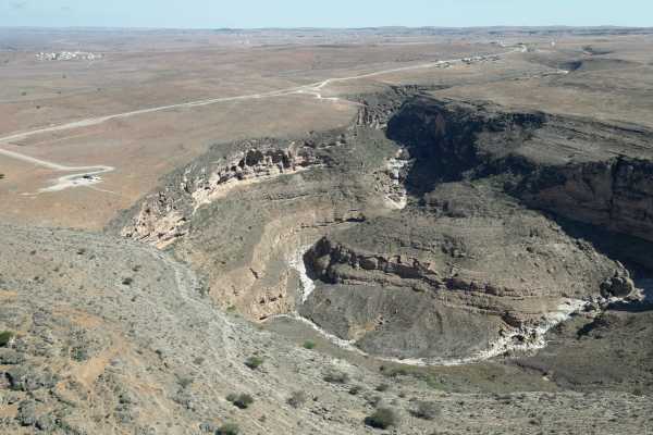 Taiq Sinhkhole & Cave