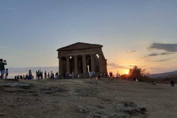 Tour esclusivo della Valle dei Templi sotto le stelle