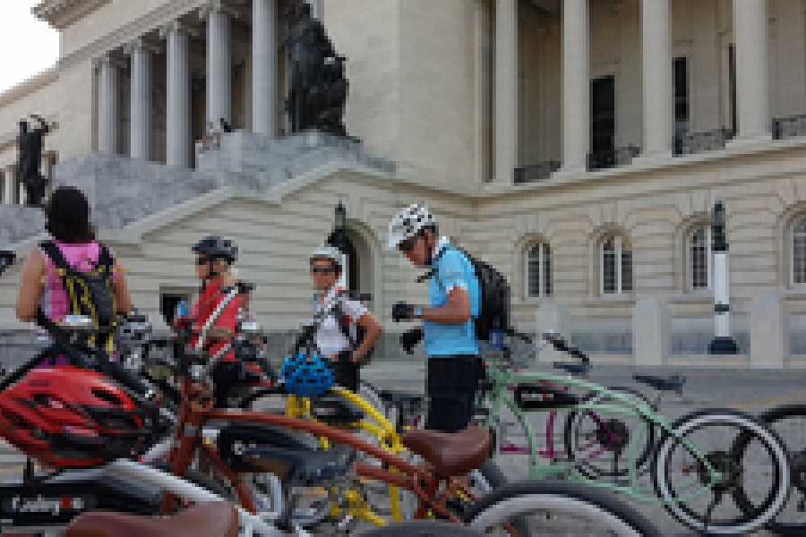 Cubyke Travel DEEP-IN Havana - Full Day - PRIVATE