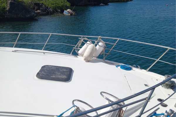 HALF DAY PRIVATE YACHT CRUISE & SNORKEL with "PARANDA"