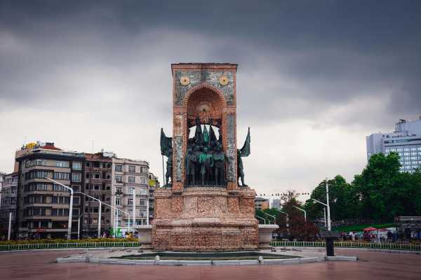 Gita guidata per Istanbul, intera giornata con guida parlante Italiano