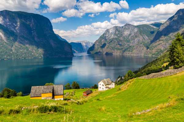Fl&aring;m Private Stegastein Viewpoint & N&aelig;r&oslash;y Valley