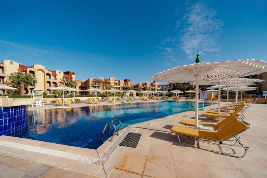 Egypt Tour packages Traslado desde el aeropuerto de El Cairo al hotel en Makadi