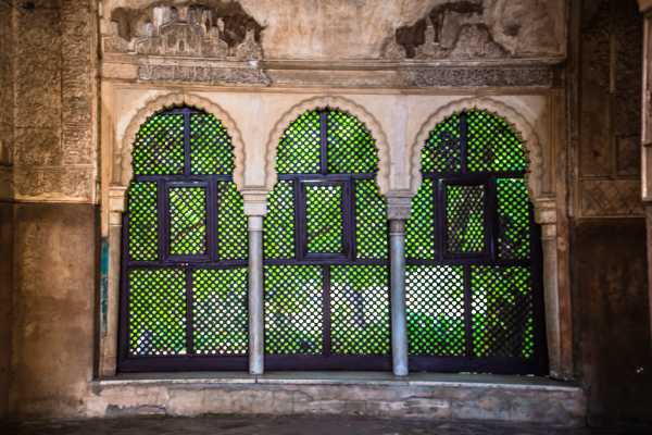 English tour: Legends of the Alhambra (m&aacute;x 10 people group)