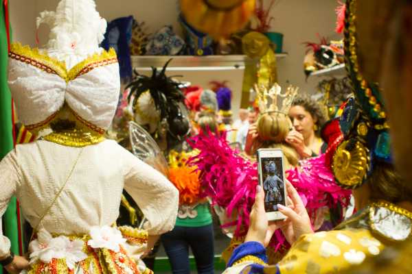 RIO CARNAVAL TOUR + MUSEUM + SAMBA CLASS