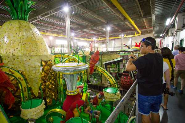 RIO CARNAVAL TOUR + MUSEUM + SAMBA CLASS