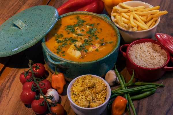 PICKUP IN RIO + ARRAIAL SCHOONER CRUISE + LUNCH