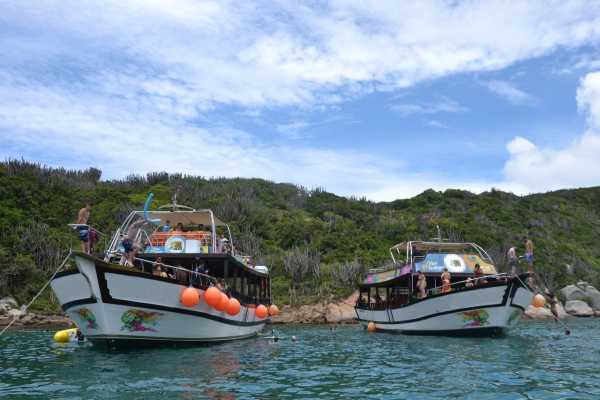 PICKUP IN RIO + ARRAIAL SCHOONER CRUISE + LUNCH