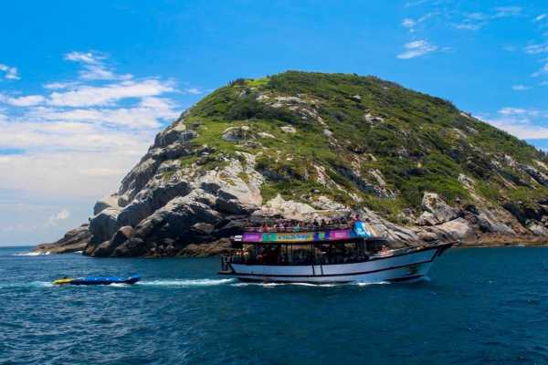 PICKUP IN RIO + ARRAIAL SCHOONER CRUISE + LUNCH