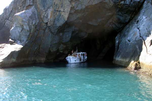 PICKUP IN RIO + ARRAIAL SCHOONER CRUISE + LUNCH