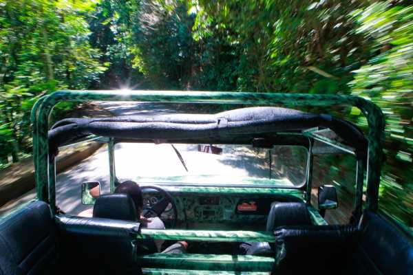 JEEP TOUR + ROCINHA FAVELA + TIJUCA RAINFOREST