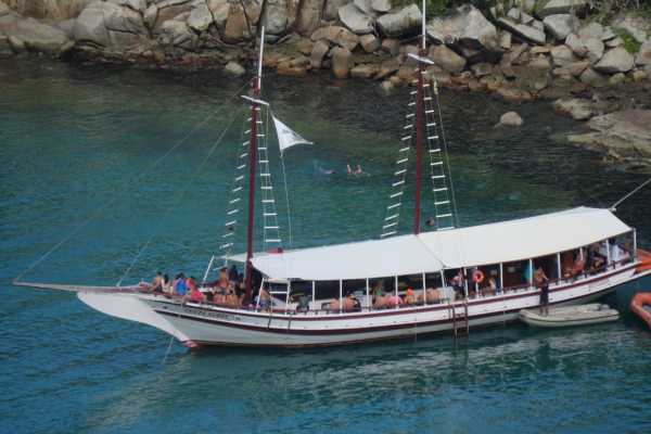 PICKUP IN BUZIOS + ARRAIAL SCHOONER CRUISE + LUNCH