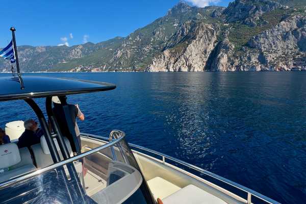 Athos & islands Cruise, INVICTUS GT280s Yacht