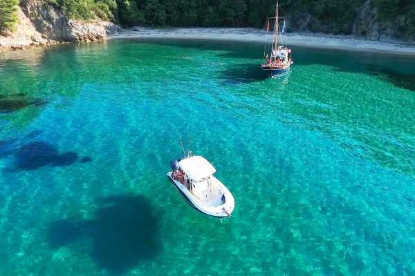 Athos & islands Cruise, INVICTUS GT280s Yacht