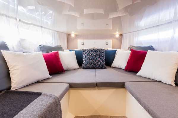 Athos & islands Cruise, INVICTUS GT280s Yacht