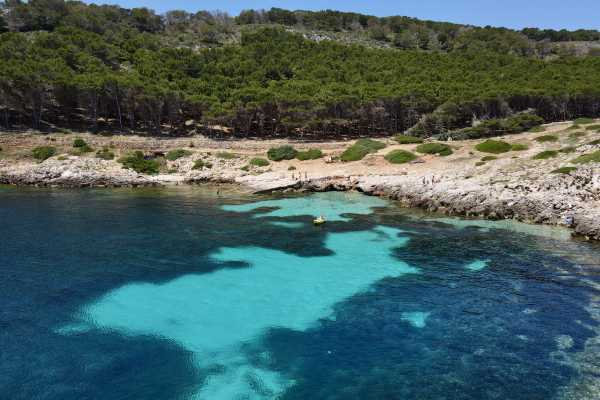 Tour in barca di Favignana e Levanzo da Trapani