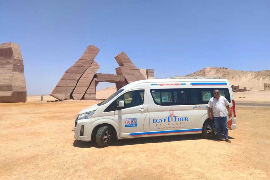 Egypt Tour packages Traslado desde el hotel en El Gouna al aeropuerto de Hurghada.