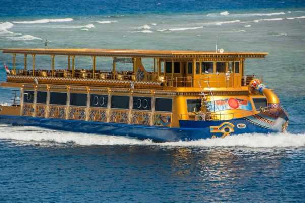 Nefertari Seascope boat trip from Port Ghalib