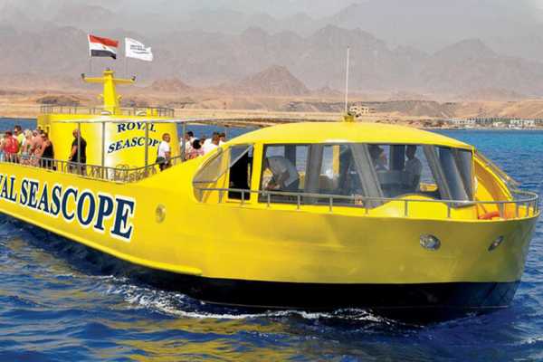 Semi Submarine trip from El Quseir