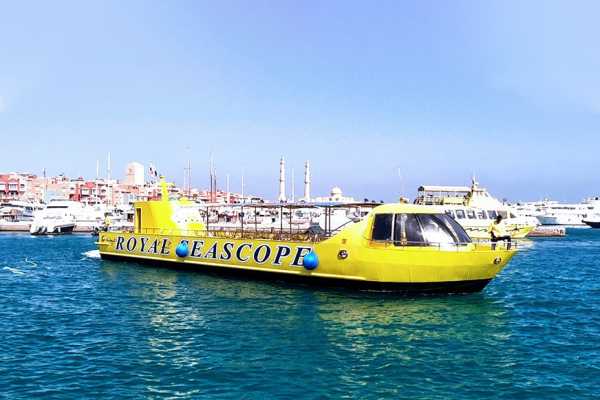 Semi Submarine trip from El Quseir