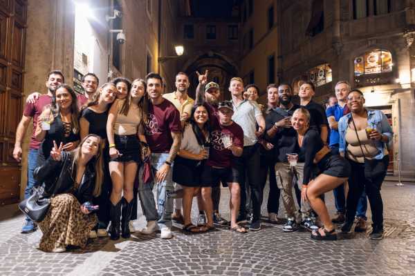 Pub Crawl with Party Bus and VIP out door clubbing!!