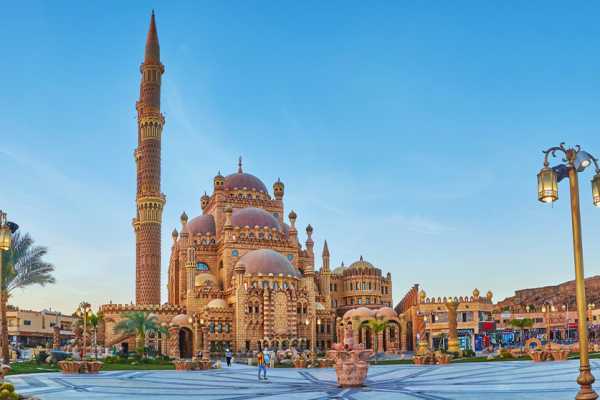 2 DAY TOUR TO GIZA PYRAMIDS AND OLD CAIRO FROM SHARM EL SHEIKH