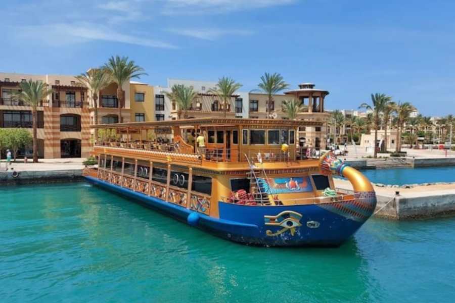 Egypt Tour packages Nefertari Seascope boat trip from El Quseir