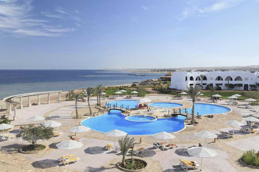 Egypt Tour packages Traslado privado desde el aeropuerto de Marsa Alam a Three Corners Equinox Beach Resort