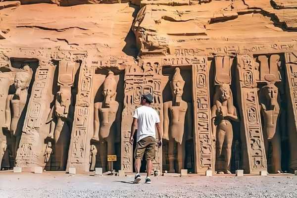 3 DAYS TRIP TO ABU SIMBLE AND LUXOR FROM CAIRO