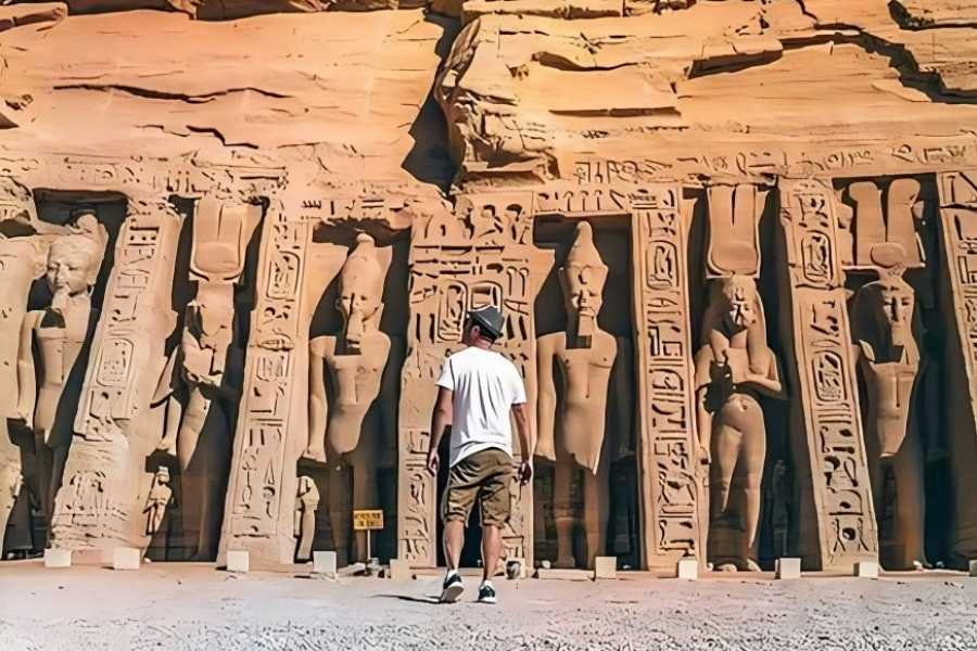 Tours to Egypt 3 DAYS TRIP TO ABU SIMBLE AND LUXOR FROM CAIRO