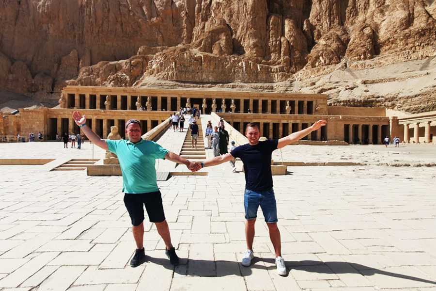 Egypt Tour packages 4 Days Nile Cruise from Aswan to Luxor on Sonesta Moon Cruise