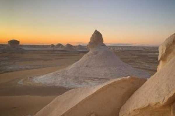 4 Days Trip to the white desert and Baharyia oasis
