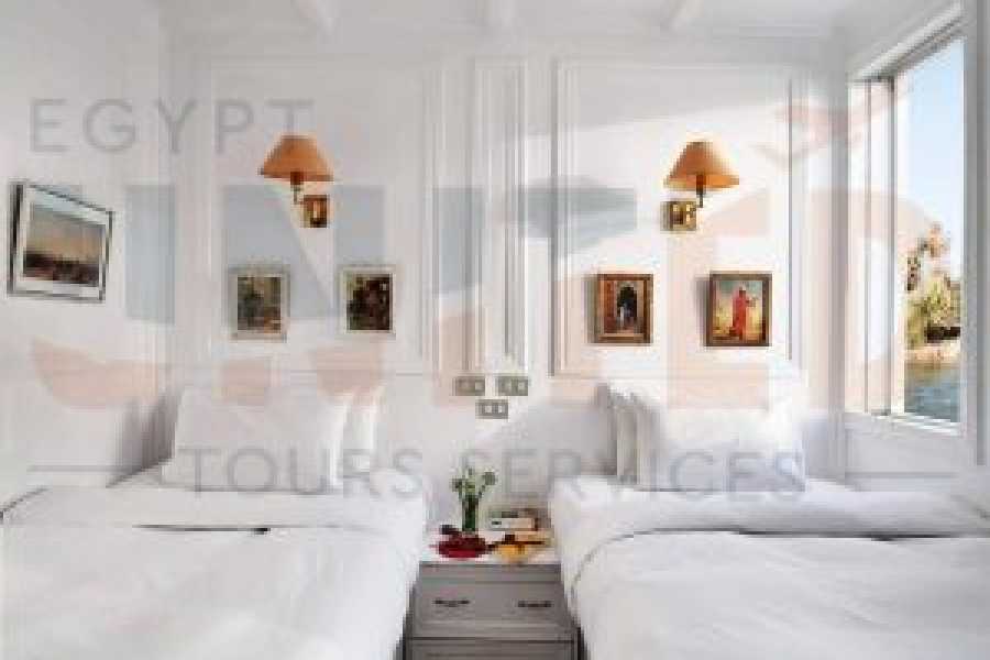 Tours to Egypt 4 Days Nour El-Nile Dahabiya Nile Cruise