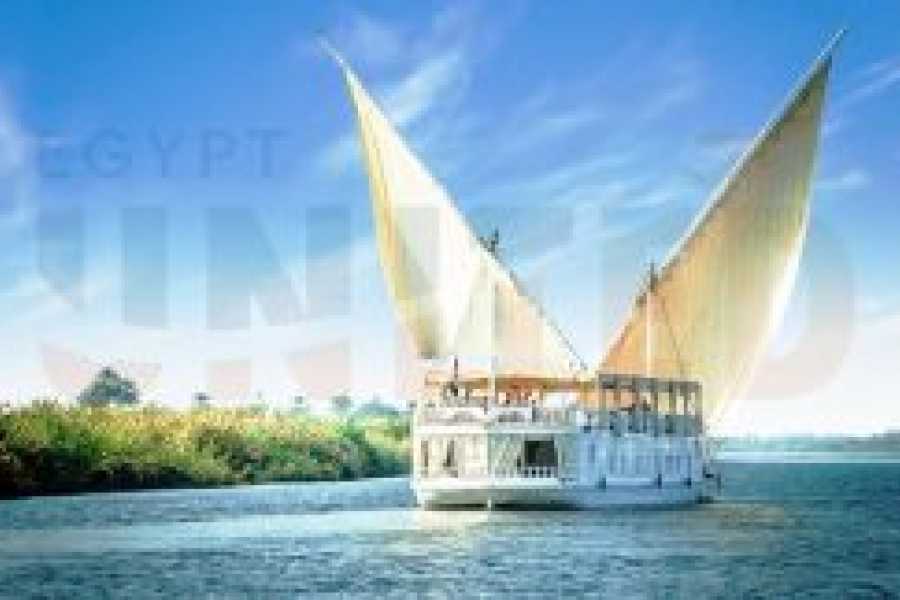Tours to Egypt 5 Days Amoura Dahabiya Nile Cruise
