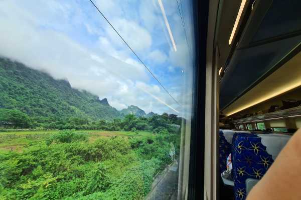LCR ticket Vientiane to Luang prabang