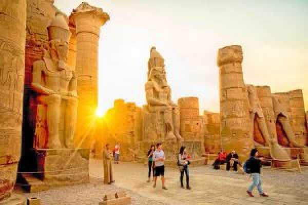 8 Days Luxury Egypt package with a Nile Cruise from Canada 2024/2025