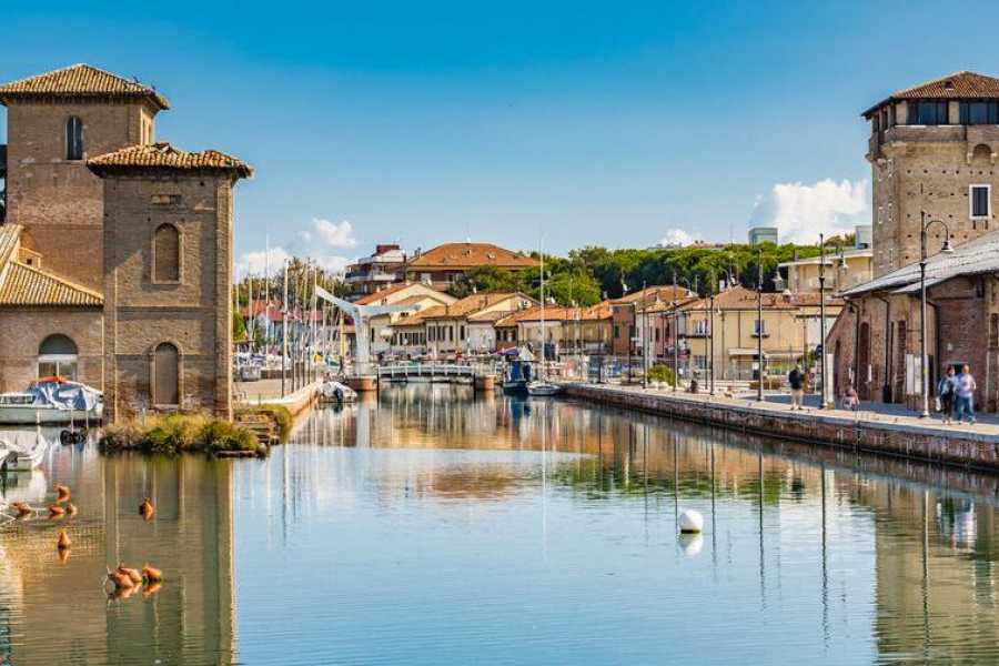 Discover Cervia (ERW) Tour alla scoperta di Cervia con la Cesarina