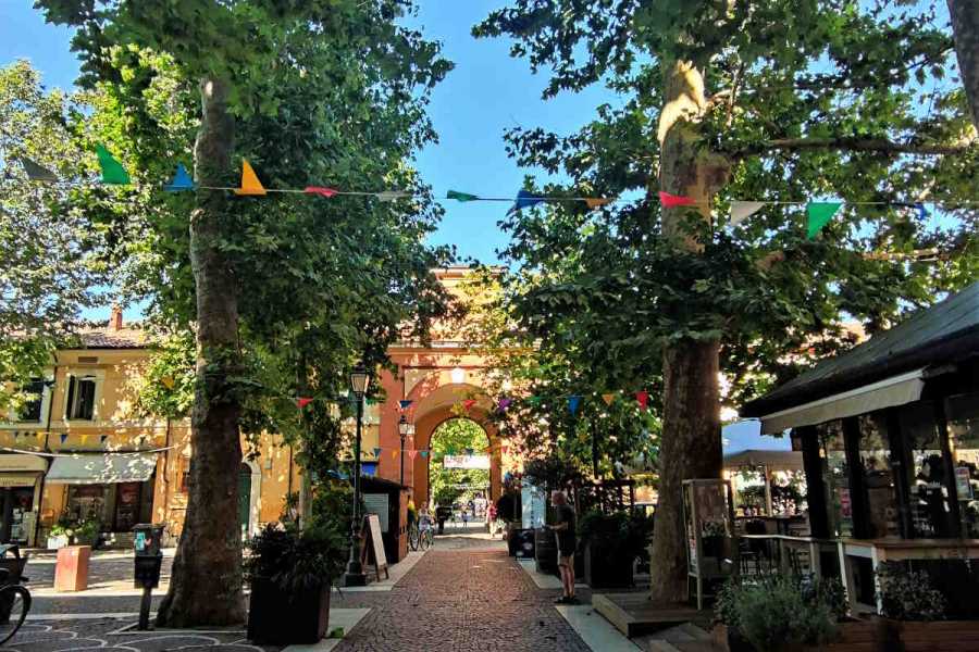 Discover Cervia (ERW) Tour alla scoperta di Cervia con la Cesarina