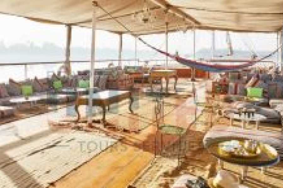 Tours to Egypt CROISI&Egrave;RE DAHABIYA DE 8 JOURS SUR LE NIL &Agrave; BORD DU LOTUS SACR&Eacute;