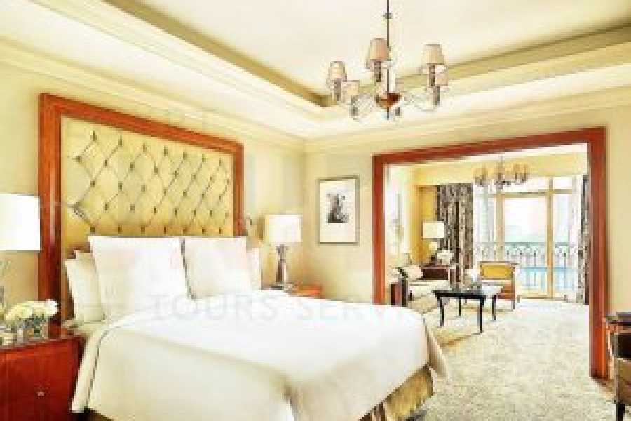 Tours to Egypt 4 Days At The Four Seasons Nile Plaza With The Best Tours In Cairo 2024/2025